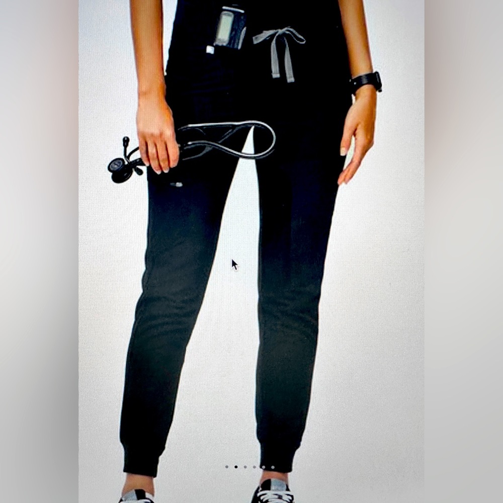 FIGS MED BLACK JOGGER PANTS